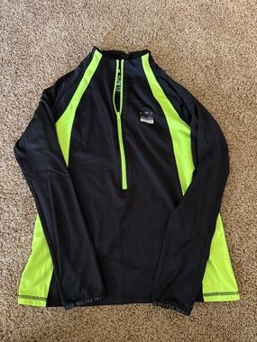 PINK Victoria's Secret Black & Neon Green Long-Sleeve Zip-Front Top